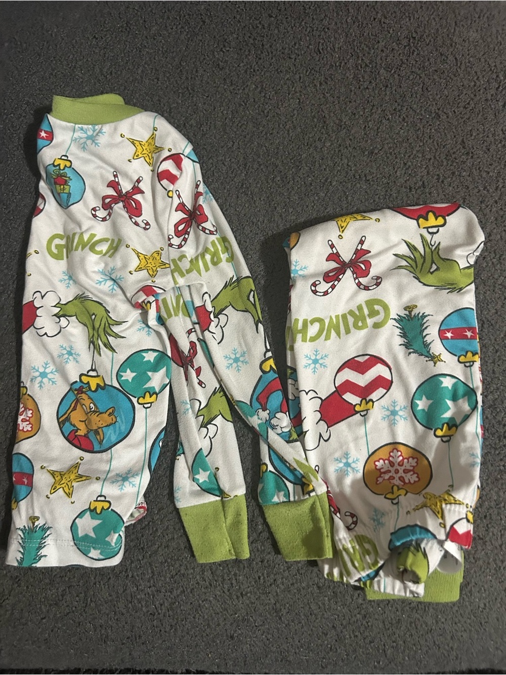 The Grinch Holiday Pajama Set in White & Green